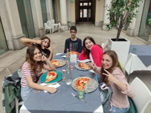 1684342700790 300x225