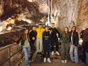 1684342700805 300x225