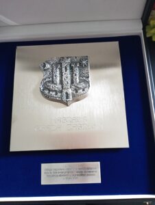 1685543346272 226x300