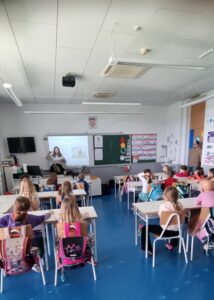 20221124 094535 214x300