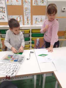 20221124 095906 225x300