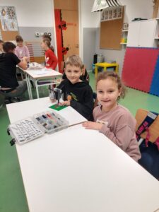 20221124 101359 225x300