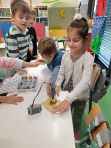 20221124 101646 225x300