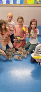 20230426 100459 135x300