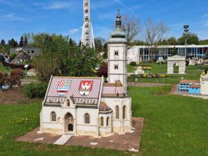 20230506 103929 300x225