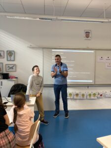 3A9E5CA4 1EA6 4F2C A081 D8A559B71AC9 225x300