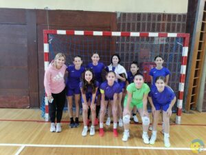 6626 KAJZERICA Voditelj EVA PESIC 300x225