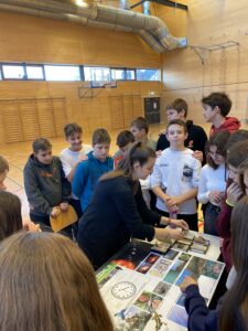 9996AE61 B83B 40CB A6E9 A89B87BA097E 225x300