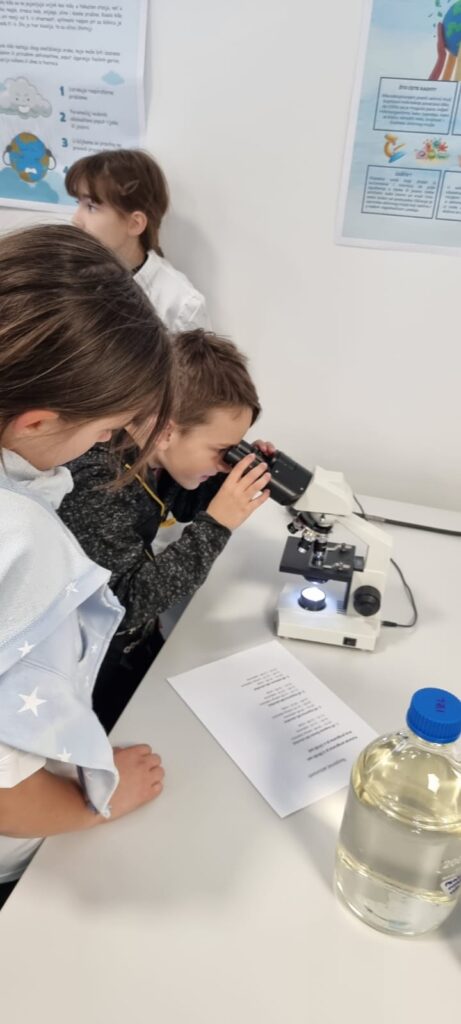 PHOTO 2024 04 23 20 26 19 461x1024